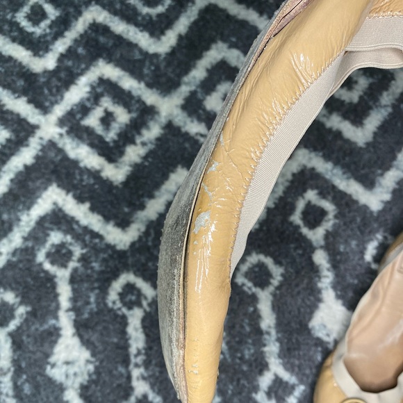 Tory Burch Caroline Patent Leather Scrunch Ballet Flats - Picture 5 of 8